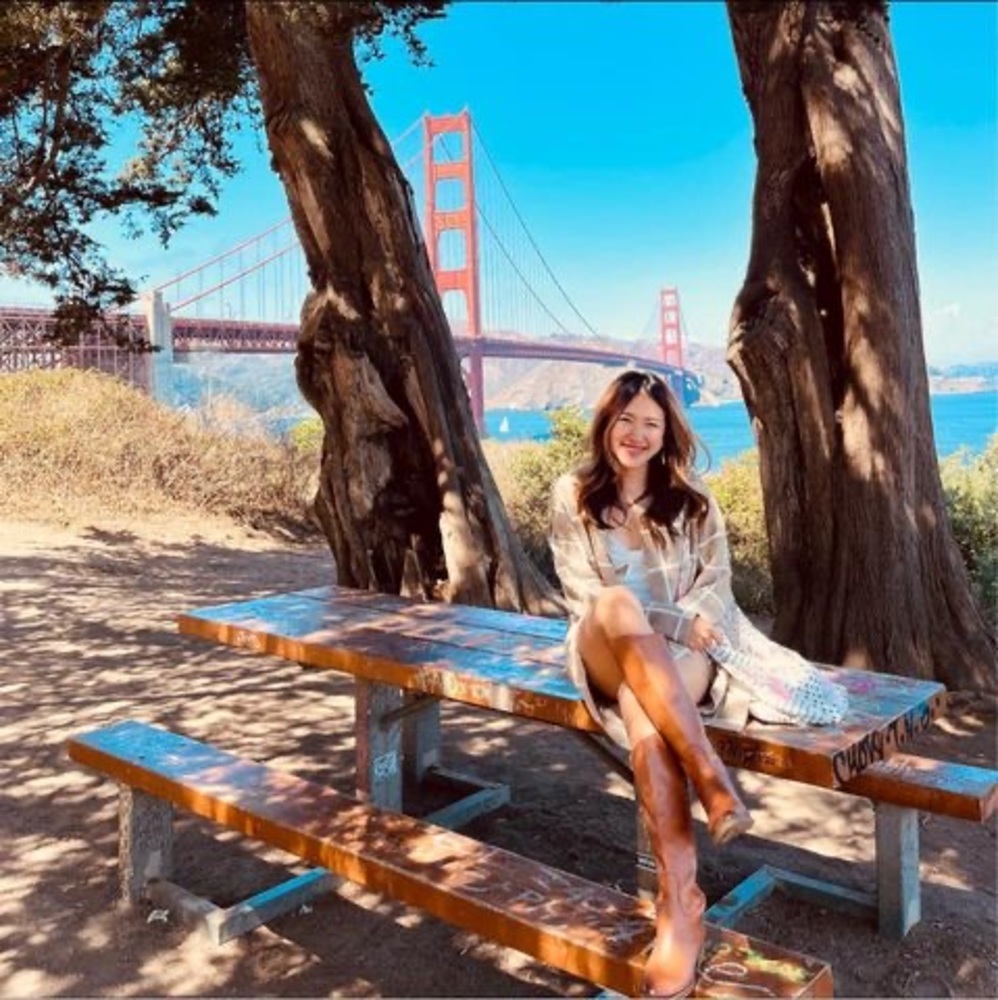 Meet your Posher, Auey